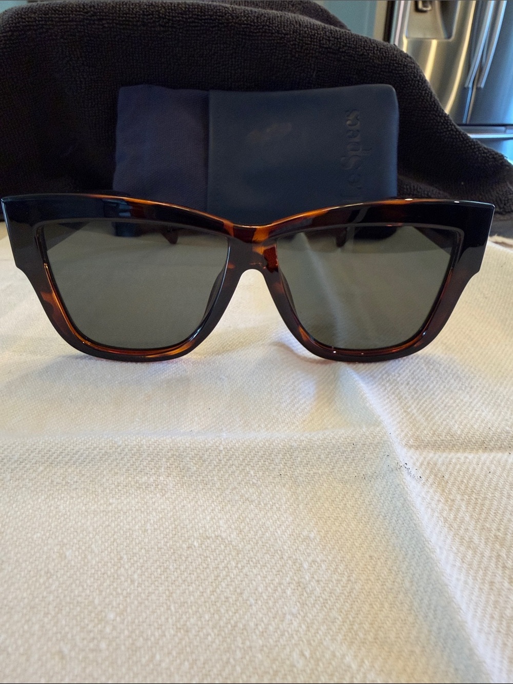 Le Specs Total Eclipse Tortoiseshell and Black Cat-Eye Sunglasses